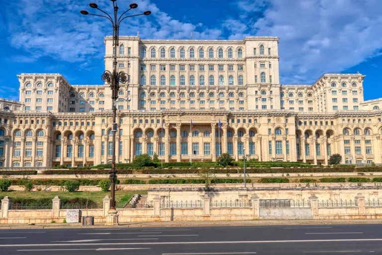 260615 Invest in Romania