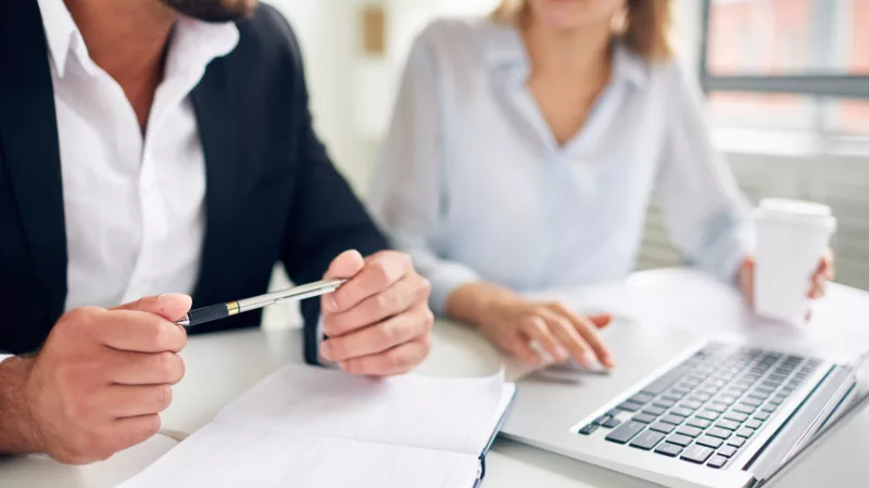 Digitale Lohnabrechnung und internationale Payroll für Unternehmen